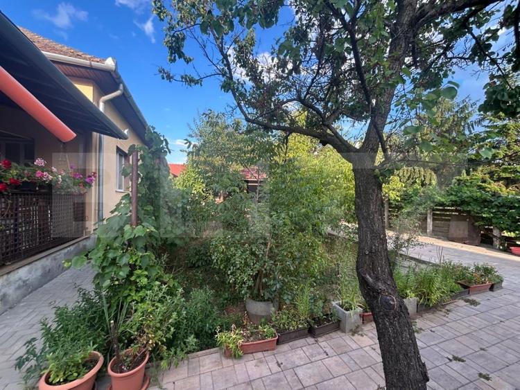 Apartament cu 2 camere decomandat, mobilat în Mărăști