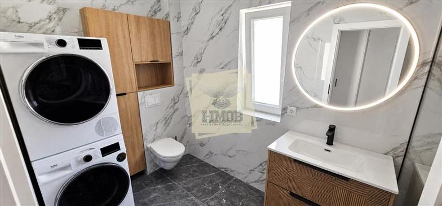 Apartament cu 3 camere decomandat, mobilat în Exterior Sud