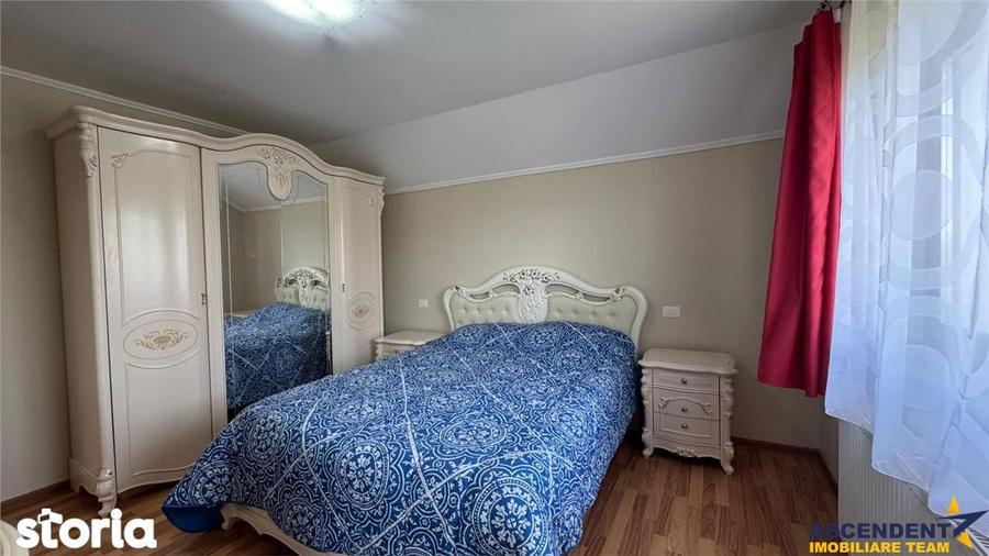 Casă cu 6 camere cu Teren 500 Mp în Corunca