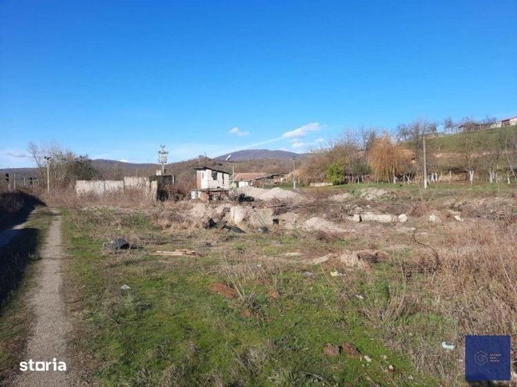 Spațiu comercial, de 9,100 mp, în Turnu
