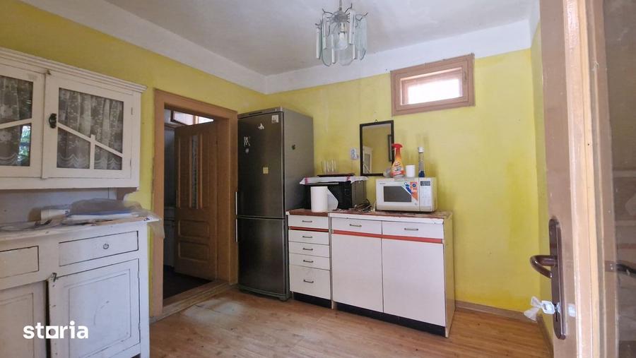 Casă cu 4 camere cu Teren 1439 Mp în Bocsig