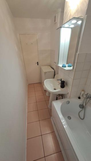 Inchiriez apartament 1 camera decomandat, 32 mp + balcon, Complexul Studentesc - 6