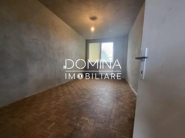 Apartament cu 3 camere semidecomandat în 1 Mai
