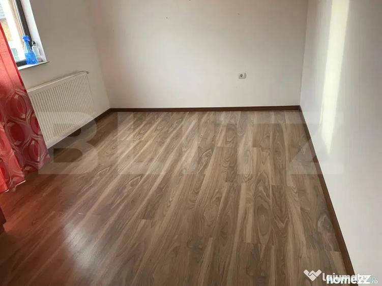 Casă cu 3 camere cu Teren 500 Mp în Vulcan