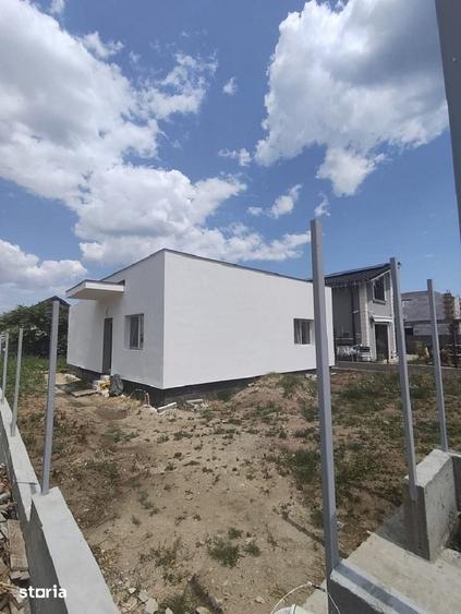 Casă cu 3 camere cu Teren 400 Mp în Nord