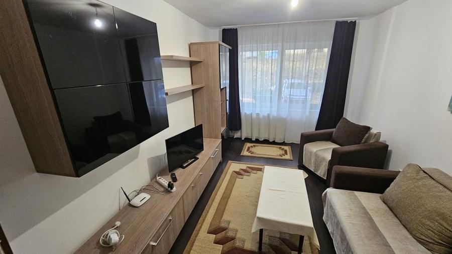 Apartament cu 2 camere decomandat în Tudor