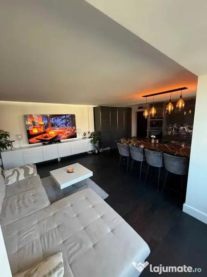 Apartament cu 2 camere semidecomandat în Ultracentral