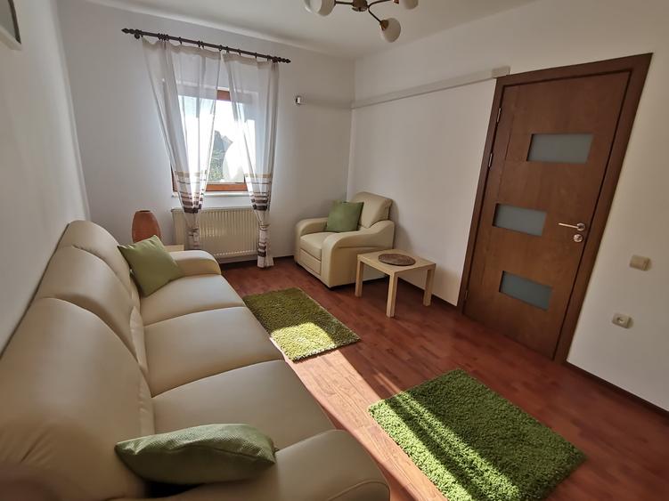 INCHIRIEZ apartament 2 camere,recent renovat,zona Strand - 4