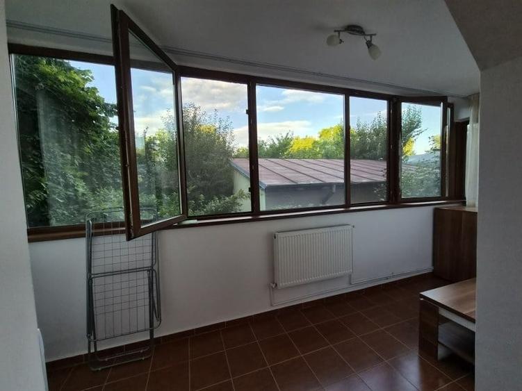 Apartament cu 2 camere decomandat în Drumul Taberei