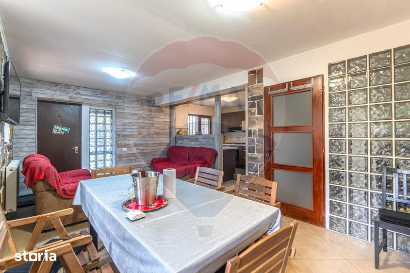 Casă cu 4 camere cu Teren 1053 Mp în Fundata