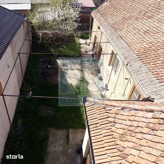 Casă cu 3 camere cu Canalizare în Hălchiu