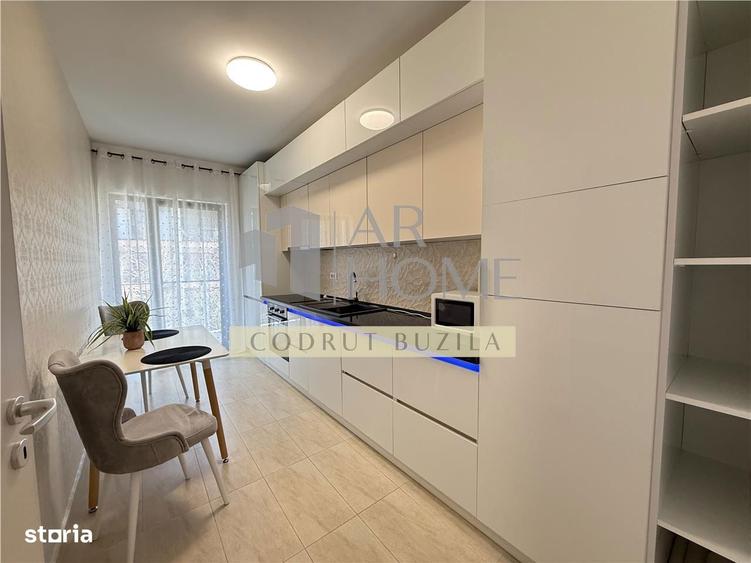 Apartament cu 2 camere, mobilat în Republicii