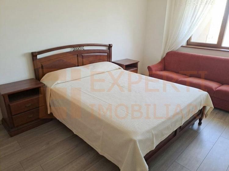 Apartament cu 2 camere decomandat, mobilat în Far