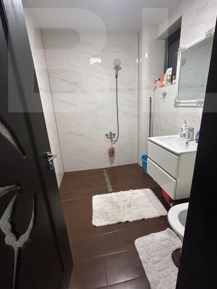 Casă individuală cu 4 camere cu Canalizare în Simeria