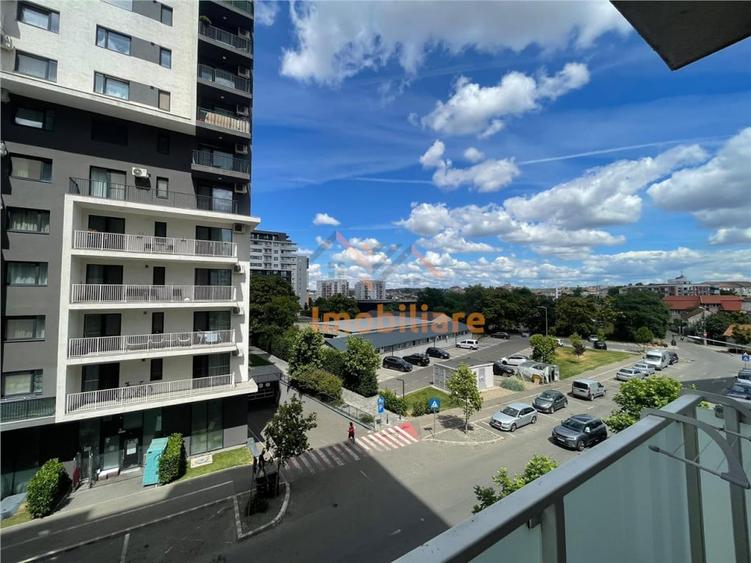 Apartament cu 3 camere decomandat în Decebal