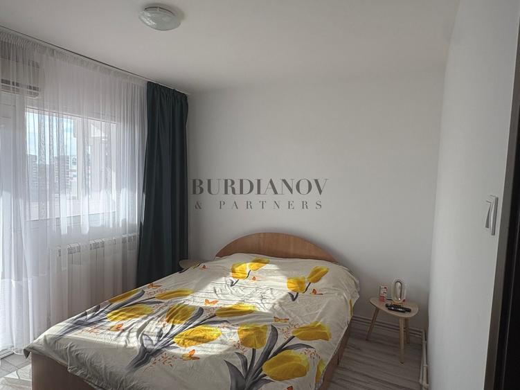 Apartament cu 3 camere decomandat în Drumul Taberei
