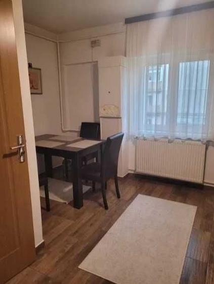 Apartament cu 2 camere decomandat în Exterior Vest