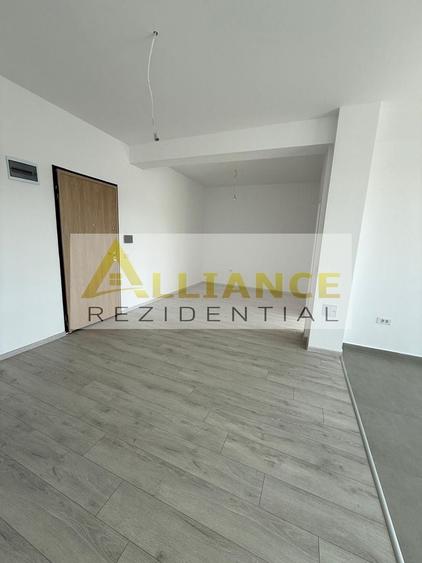 Apartament 3 camere de vanzare - 2