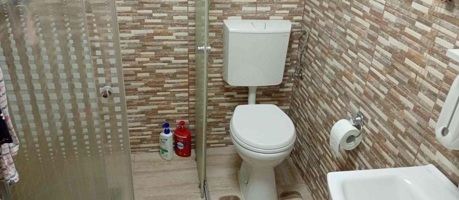 Casă cu 2 camere în Iscroni