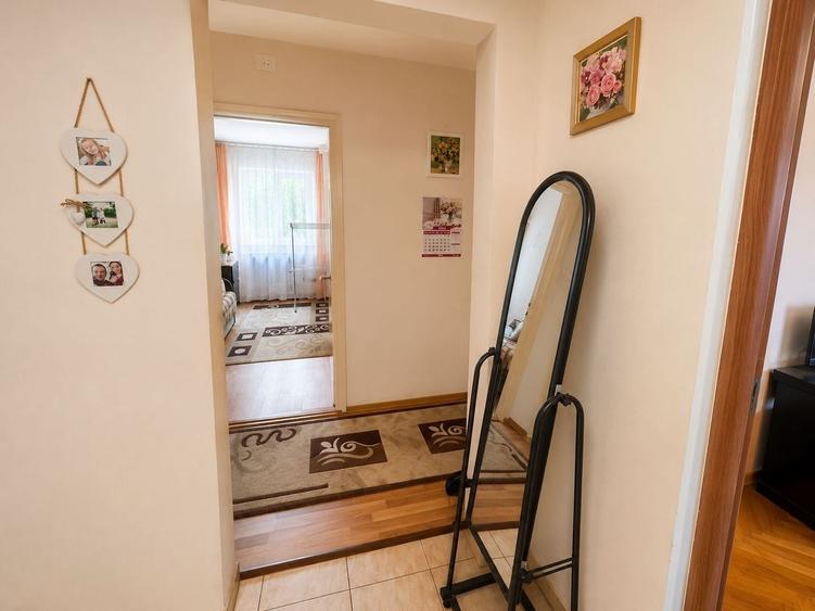 Apartament cu 3 camere decomandat, mobilat în Mănăștur