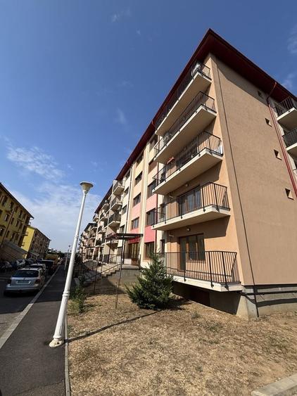 Apartament cu 2 camere decomandat în Oncea