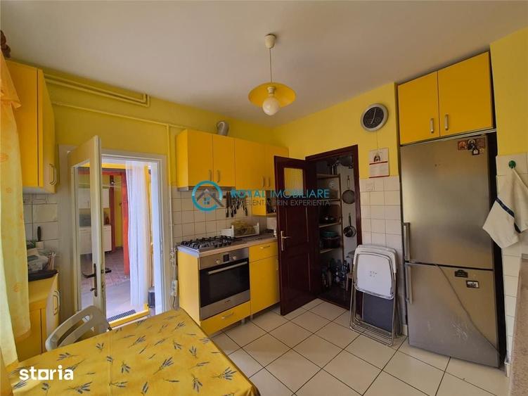 Casă cu 6 camere cu Teren 339 Mp în Gheorghe Doja