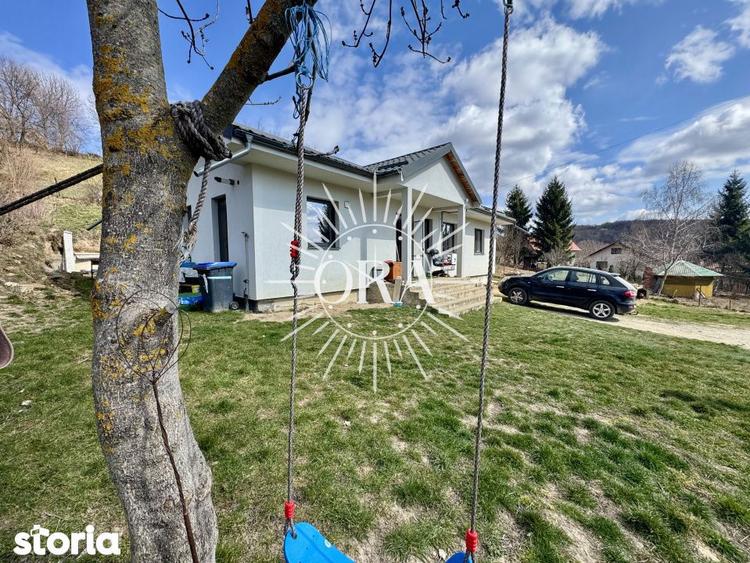 Casă cu 5 camere cu Teren 2418 Mp în Feleacu