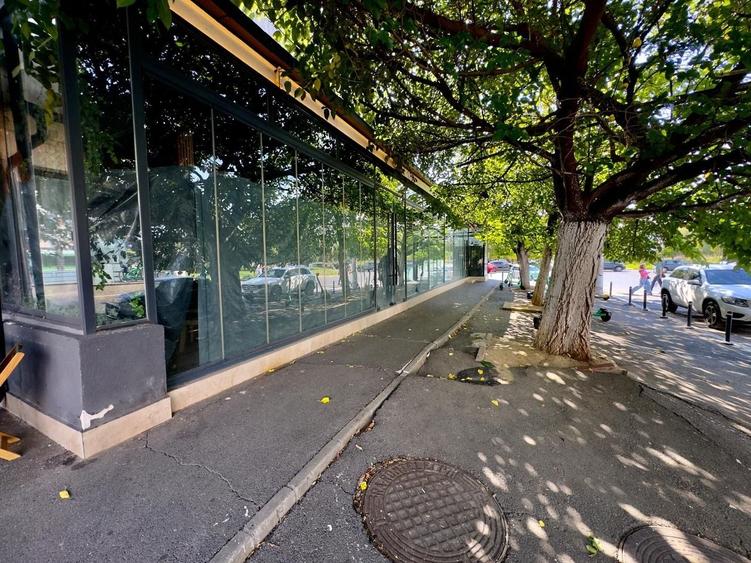 Spațiu comercial, de 500 mp, în P-ța Muncii