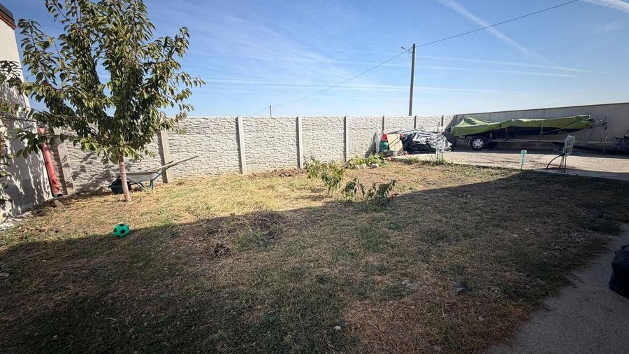 Casă individuală cu 3 camere cu Canalizare în Țegheș