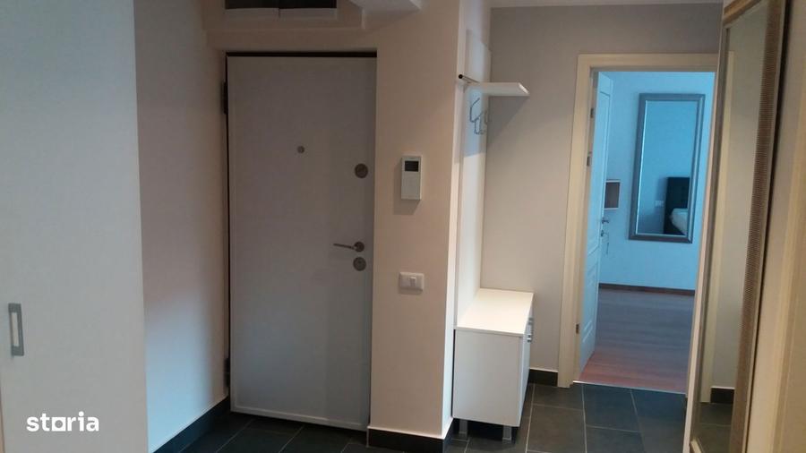 Apartament cu 2 camere decomandat, mobilat în Central