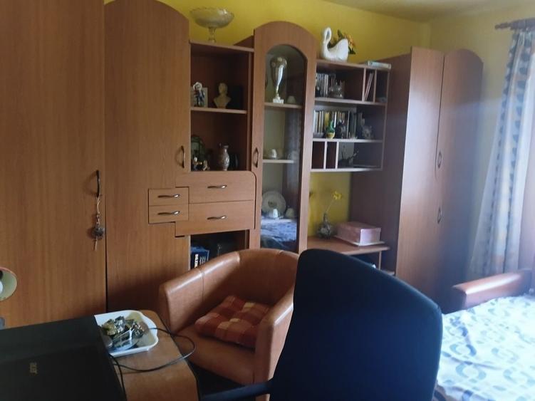 Apartament cu 2 camere decomandat în Exterior Vest