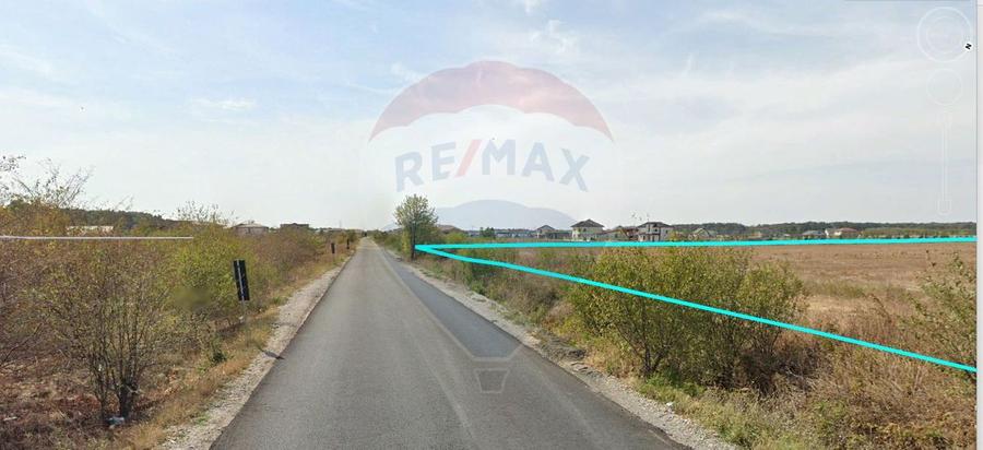 Teren Construcții intravilan de 193500 mp, în Tărtășești