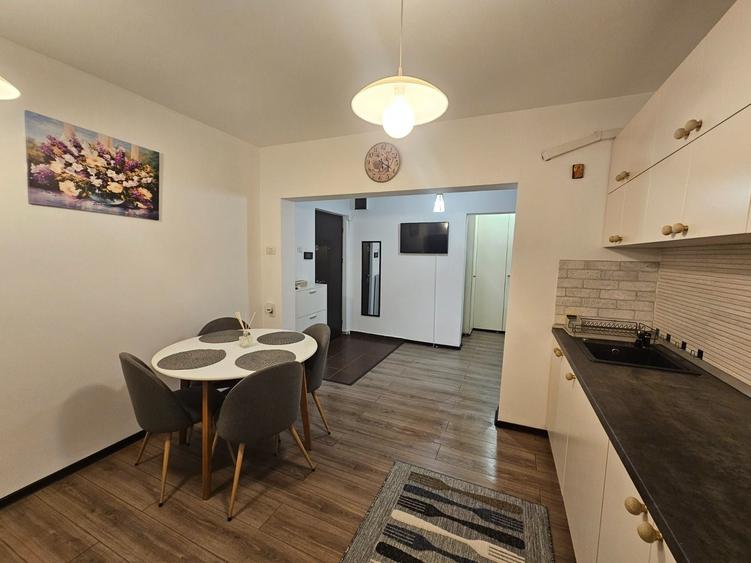 Apartament cu 2 camere decomandat în Brâncoveanu