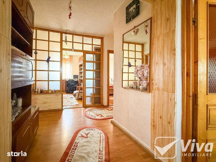 Apartament cu 4 camere decomandat, mobilat în Păcurari
