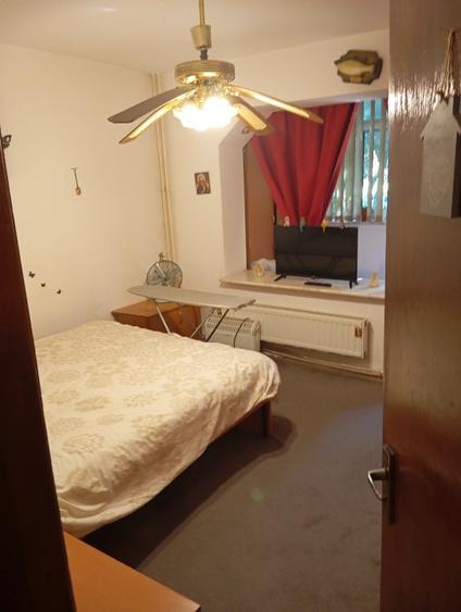 Apartament cu 3 camere decomandat, mobilat în 1 Mai