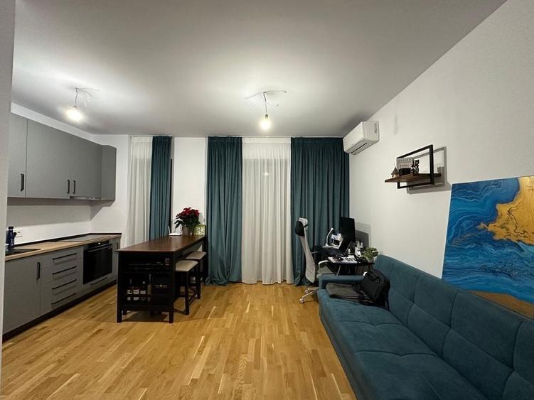 Apartament cu 2 camere semidecomandat în Central