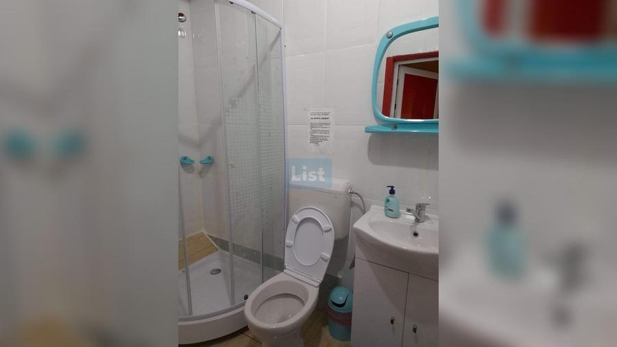 Casă cu 10 camere cu Teren 1857 Mp în Lepșa