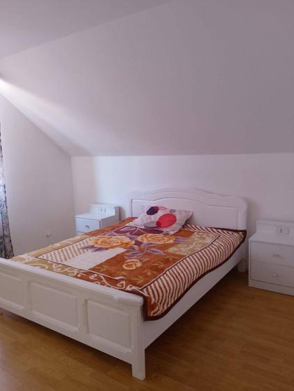 Apartament cu 4 camere în Horodnic