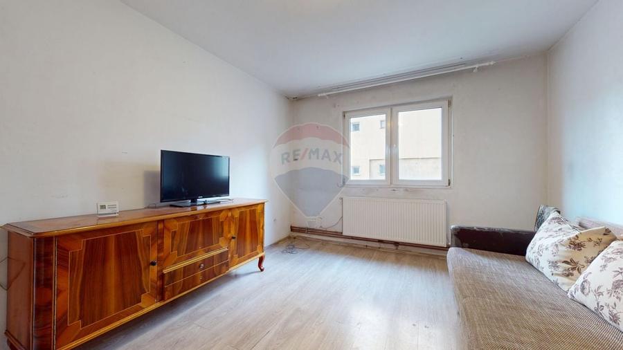 Apartament cu 2 camere semidecomandat în Electroprecizia
