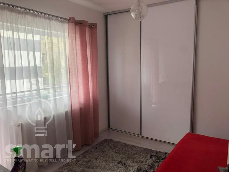 Apartament cu 2 camere semidecomandat, mobilat în Florești