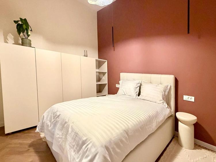 Apartament cu 2 camere decomandat, mobilat în P-ța Unirii