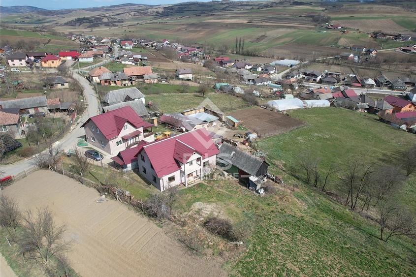 Casă individuală cu 4 camere cu Canalizare în Central