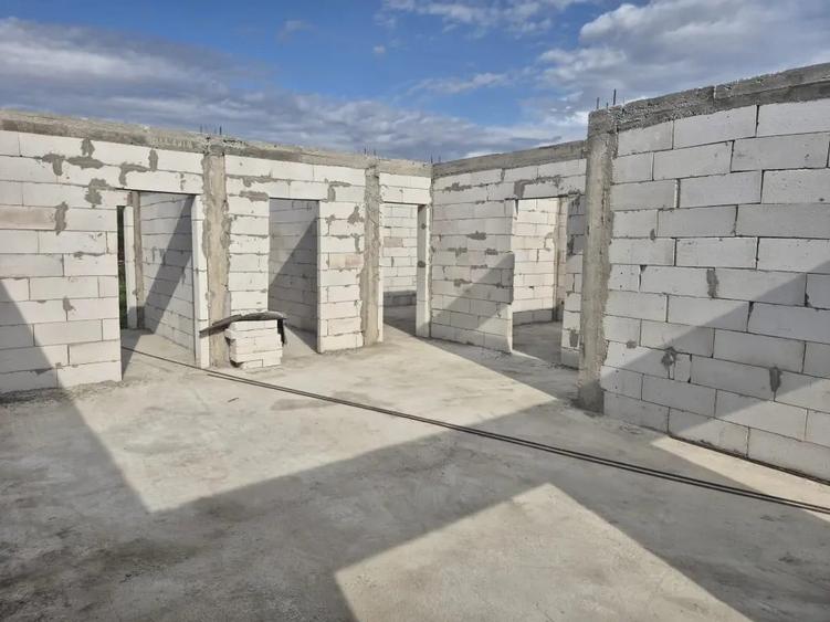 Casă cu 3 camere în Mihail Kogălniceanu