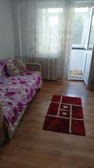 Apartament cu 2 camere semidecomandat în Pantelimon