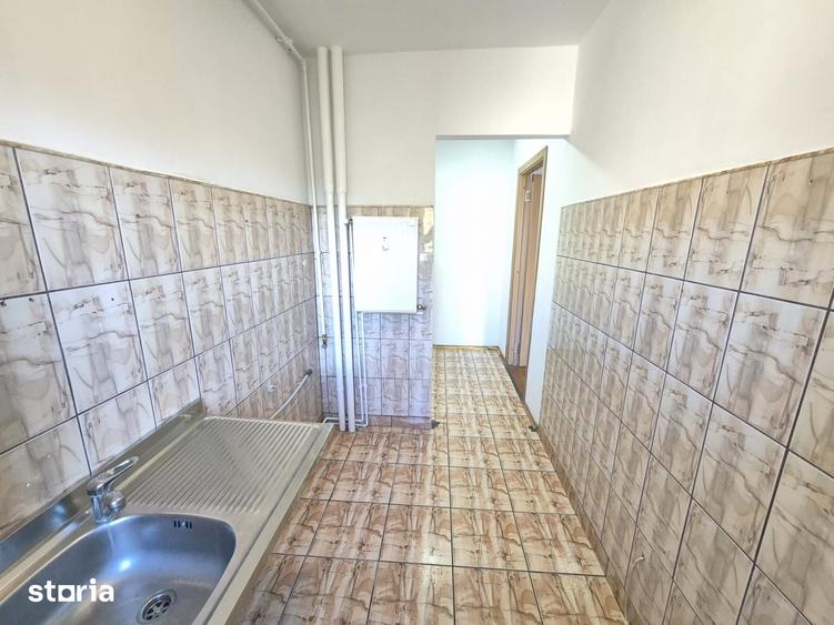 Apartament cu 2 camere semidecomandat în Hărmanului