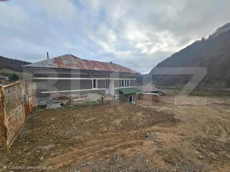 Casă cu 3 camere cu Teren 300 Mp în Mihoești