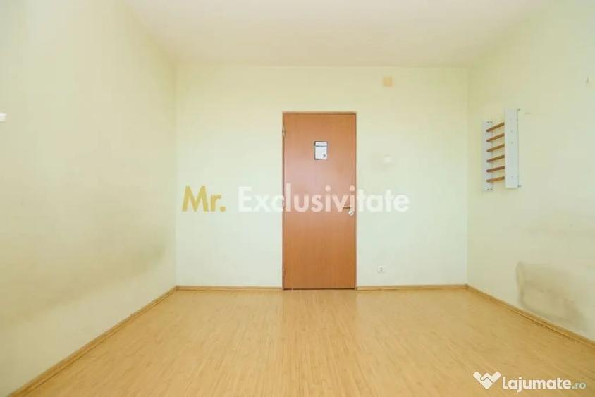 Apartament cu 4 camere decomandat în Craiovei