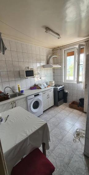 Apartament cu 2 camere decomandat în Drumul Taberei