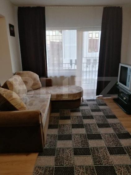 Apartament spatios de vanzare, 5 camere, 93 mp, zona Hotel Diana - 1