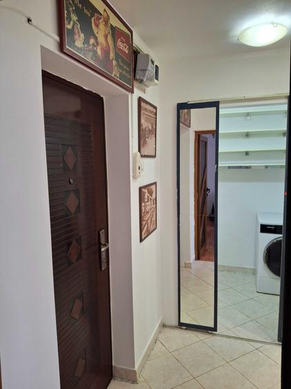 Apartament cu 2 camere semidecomandat, mobilat în Iancului